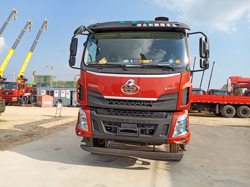 國六柳汽前四后八隨車(chē)吊全面面市