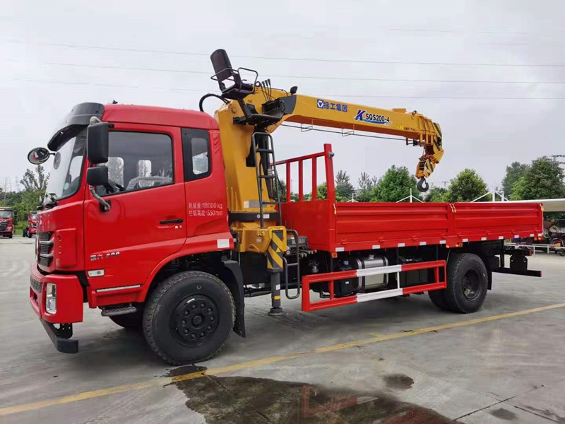 國六東風(fēng)隨專(zhuān)K5徐工8K單橋隨車(chē)吊