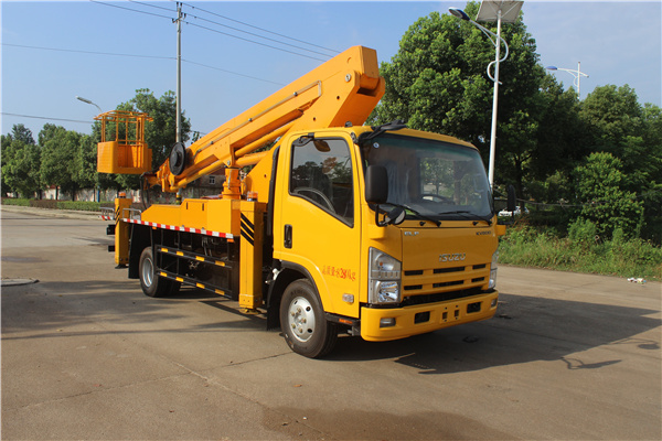 國六五十鈴26米高空作業(yè)車(chē)