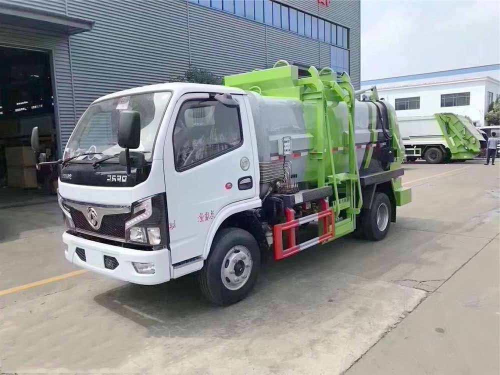 國六6方東風(fēng)D6餐廚垃圾車(chē)