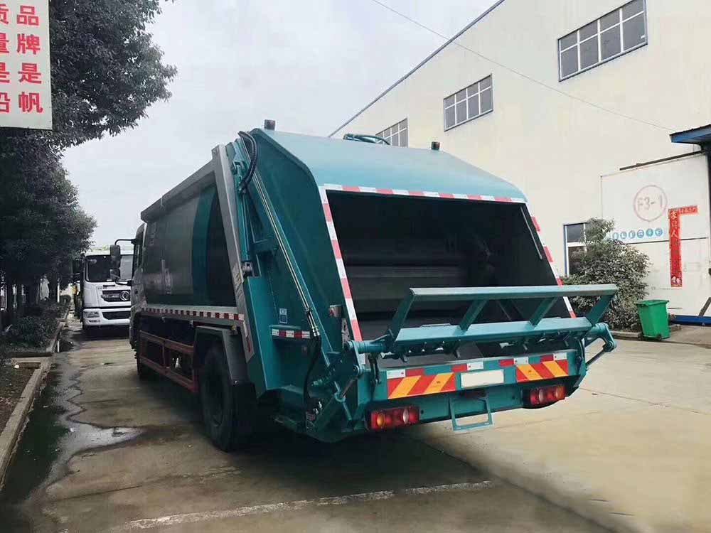 國六5 和10方東風(fēng)天錦 分撿垃圾車(chē)