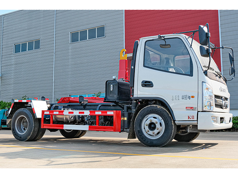 藍牌凱馬建筑勾臂垃圾車(chē)