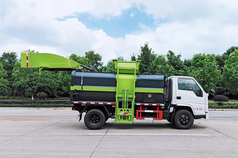 江鈴順達國六4.5方餐廚垃圾車(chē)