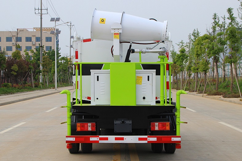 凱馬藍牌5噸多功能抑塵車(chē)