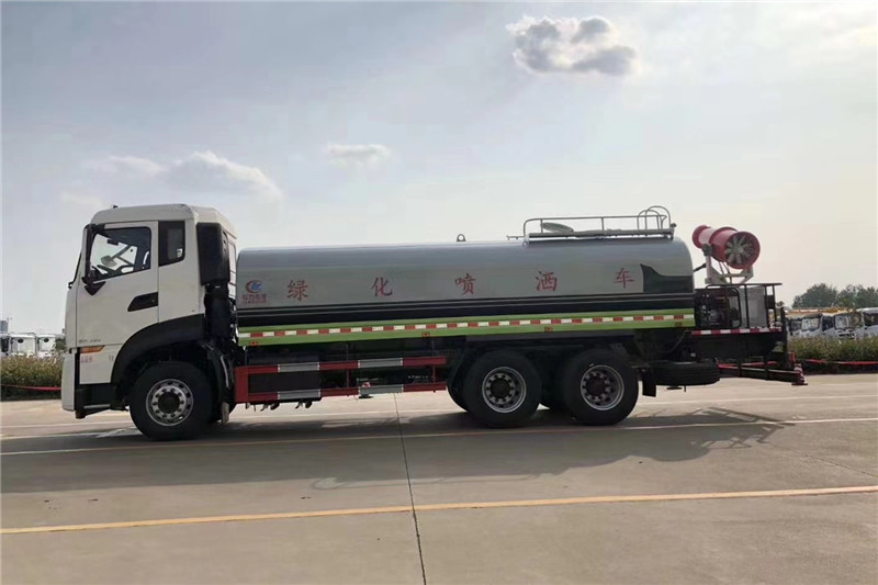 東風(fēng)天龍后八輪20噸噴霧車(chē)，國六綠化噴灑車(chē)