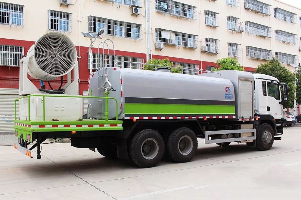 國六16方重汽汕德卡后雙橋 抑塵車(chē)60-120米