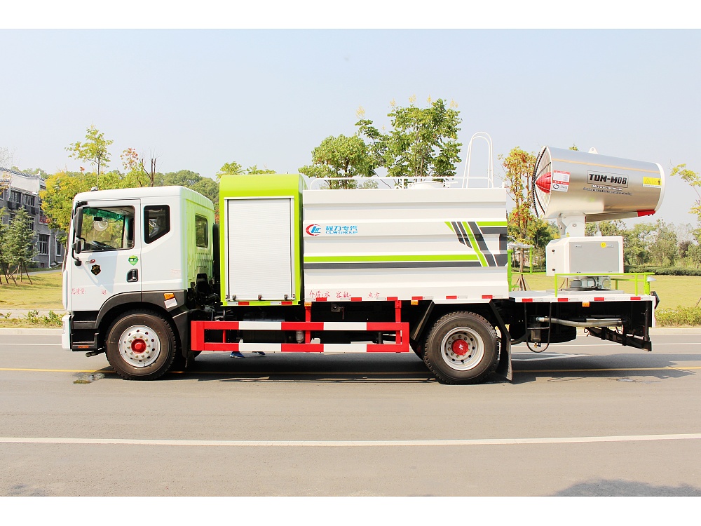 東風(fēng)多利卡D9霧炮車(chē)國六10立方/50-100米霧炮
