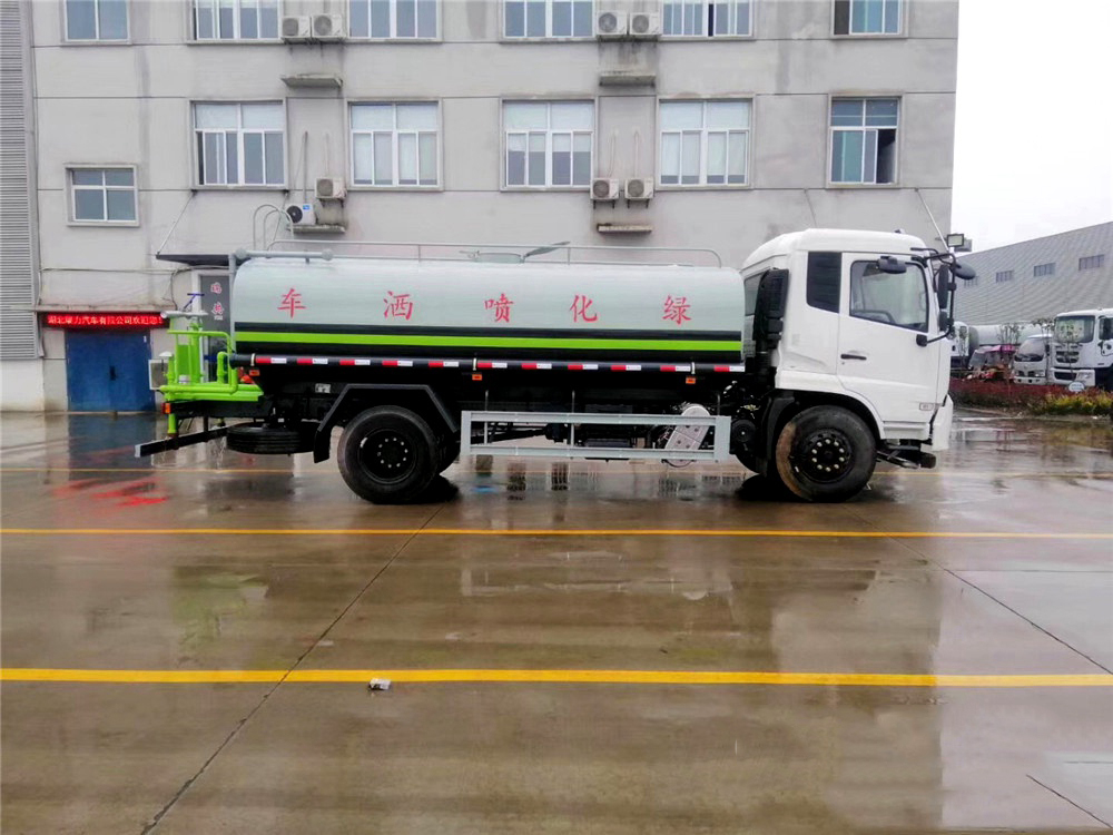 國六13立方東風(fēng)天錦 灑水車(chē)