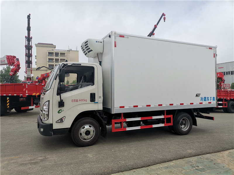 國六 江鈴凱運4.2米肉鉤冷藏車(chē)