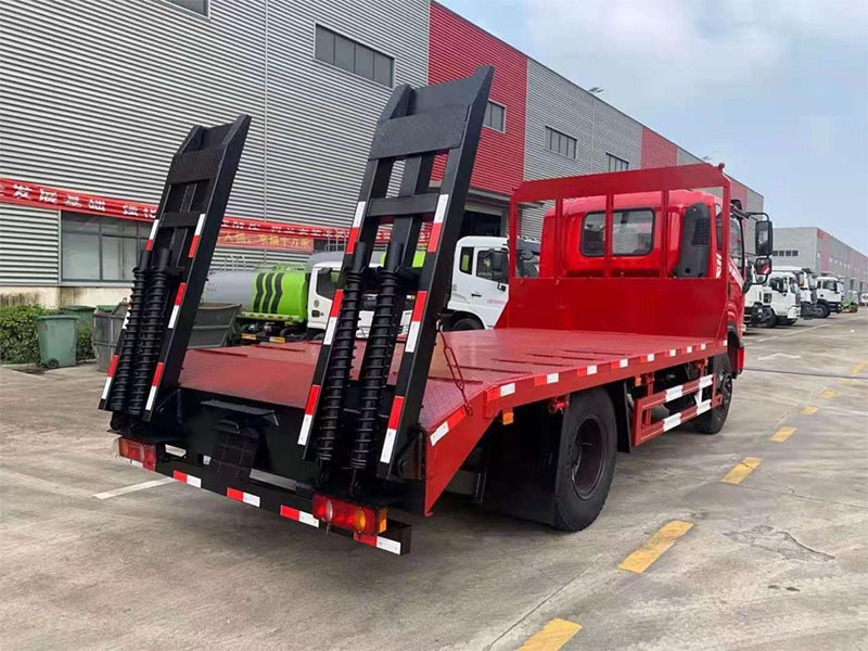 東風(fēng)專(zhuān)底D1國六平板運輸車(chē)