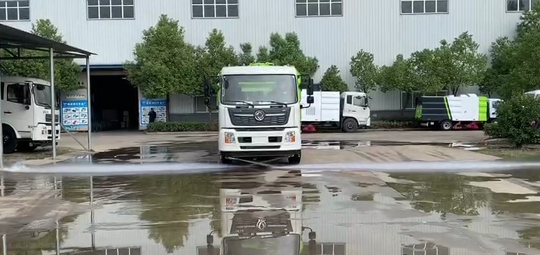 東風(fēng)天錦洗掃車(chē)國六