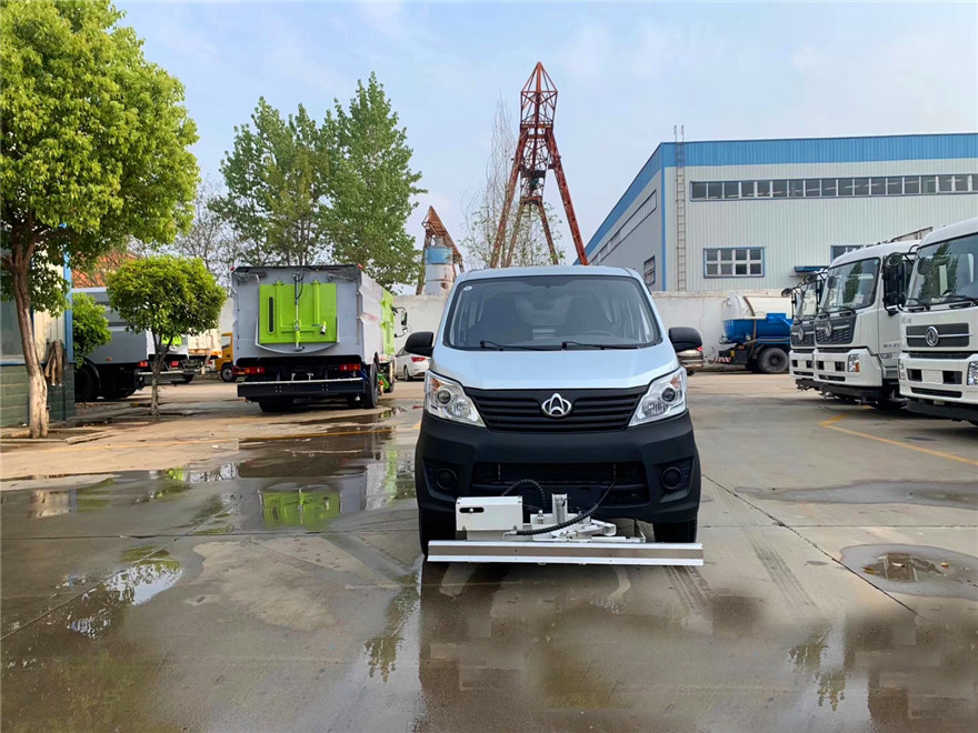 國六長(cháng)安路面高壓清洗車(chē)圖片