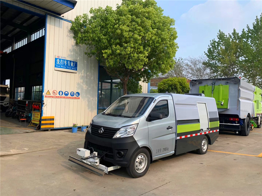 國六長(cháng)安路面高壓清洗車(chē)圖片