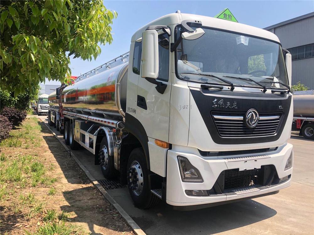 25.2國六東風(fēng)天龍前四后八鋁合金運油車(chē)