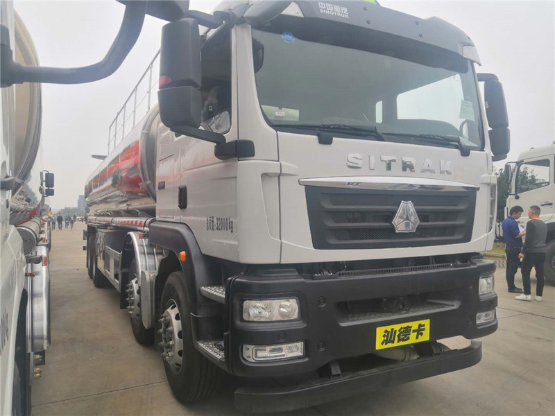 國六30.4方鋁合金油罐車(chē)-31方油罐車(chē)可裝26噸