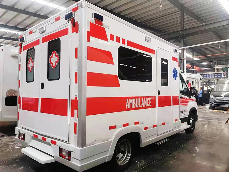 上汽大通長(cháng)軸方艙救護車(chē)