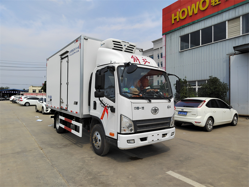 國六 解放虎VN4.2米錫柴130馬力冷藏車(chē)